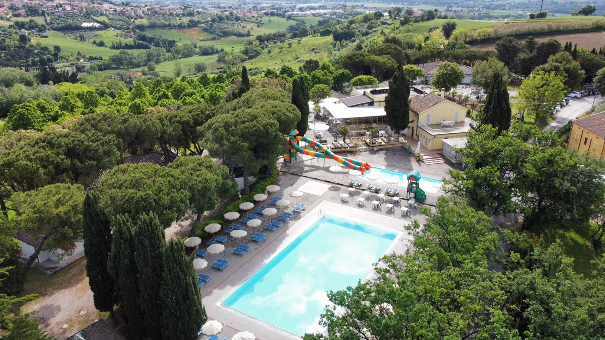 Camping Village Mar Y Sierra San Costanzo Екстер'єр фото