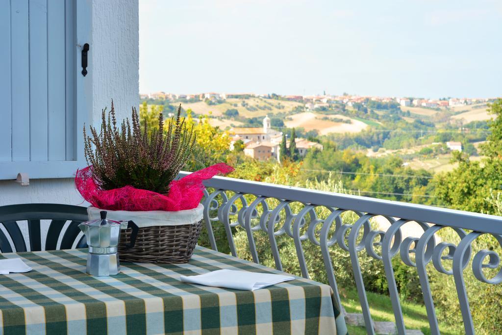 Camping Village Mar Y Sierra San Costanzo Екстер'єр фото