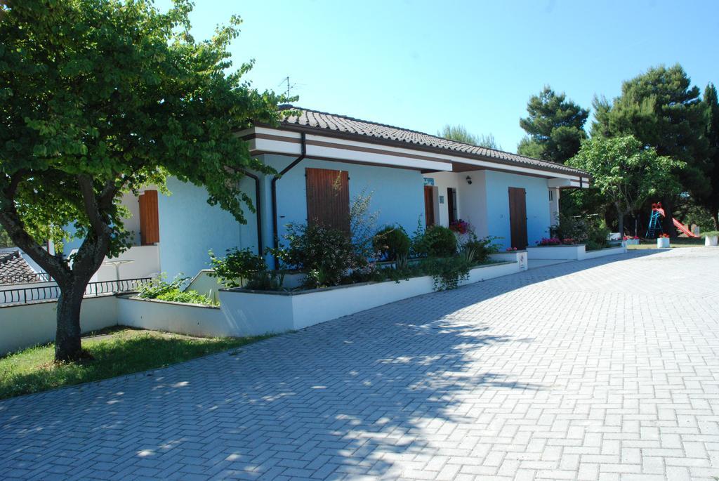 Camping Village Mar Y Sierra San Costanzo Екстер'єр фото