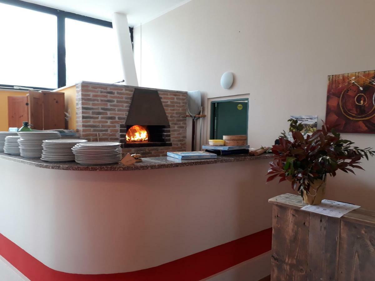 Camping Village Mar Y Sierra San Costanzo Екстер'єр фото