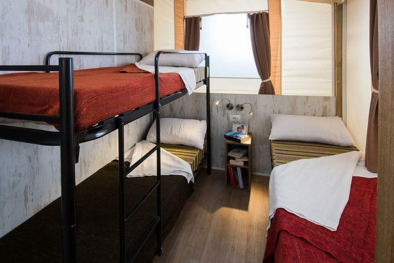 Camping Village Mar Y Sierra San Costanzo Екстер'єр фото