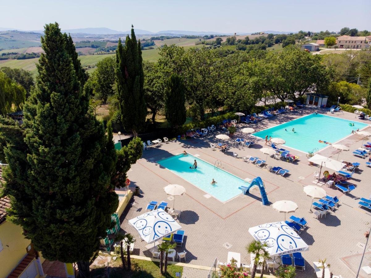 Camping Village Mar Y Sierra San Costanzo Екстер'єр фото